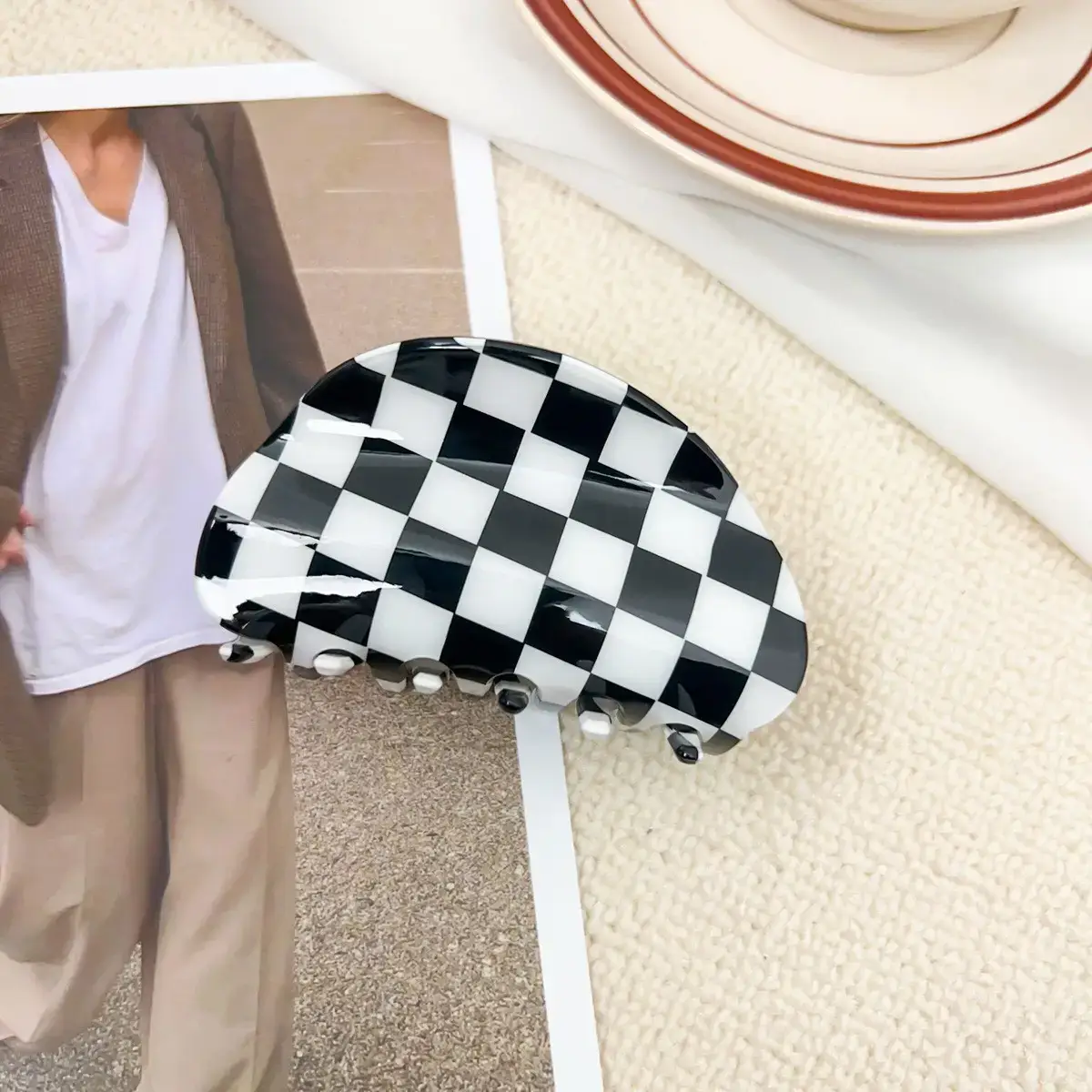 Cross Checkerboard Hair Grab Clip with Acrylic Finish - Image 10