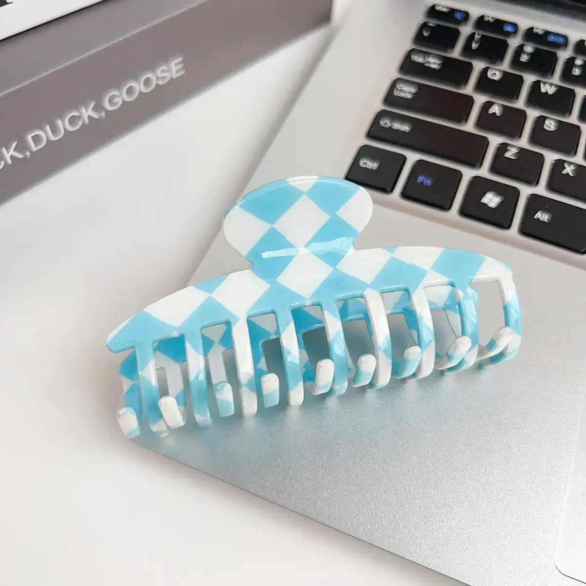 Cross Checkerboard Hair Grab Clip with Acrylic Finish - Image 25