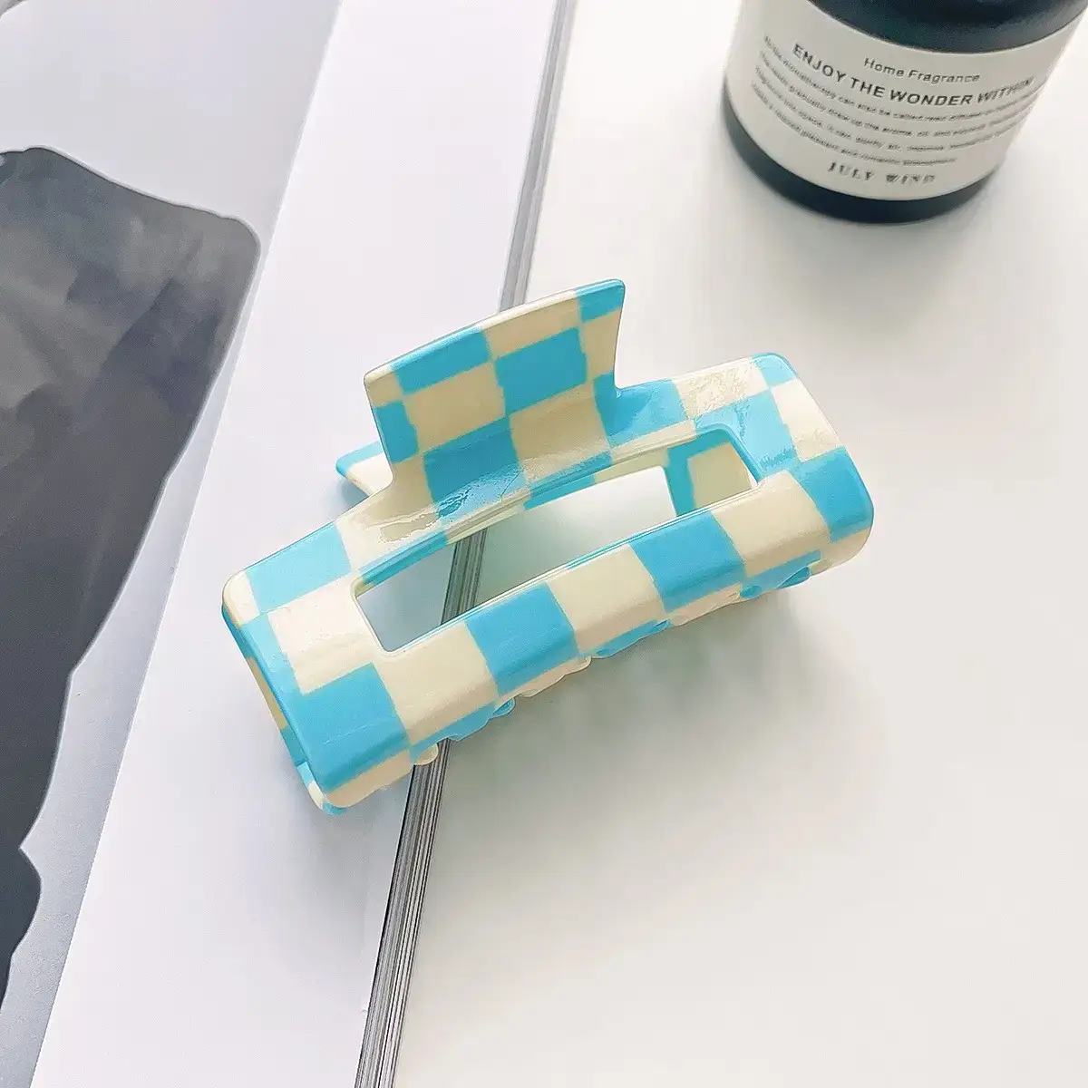 Cross Checkerboard Hair Grab Clip with Acrylic Finish - Image 9