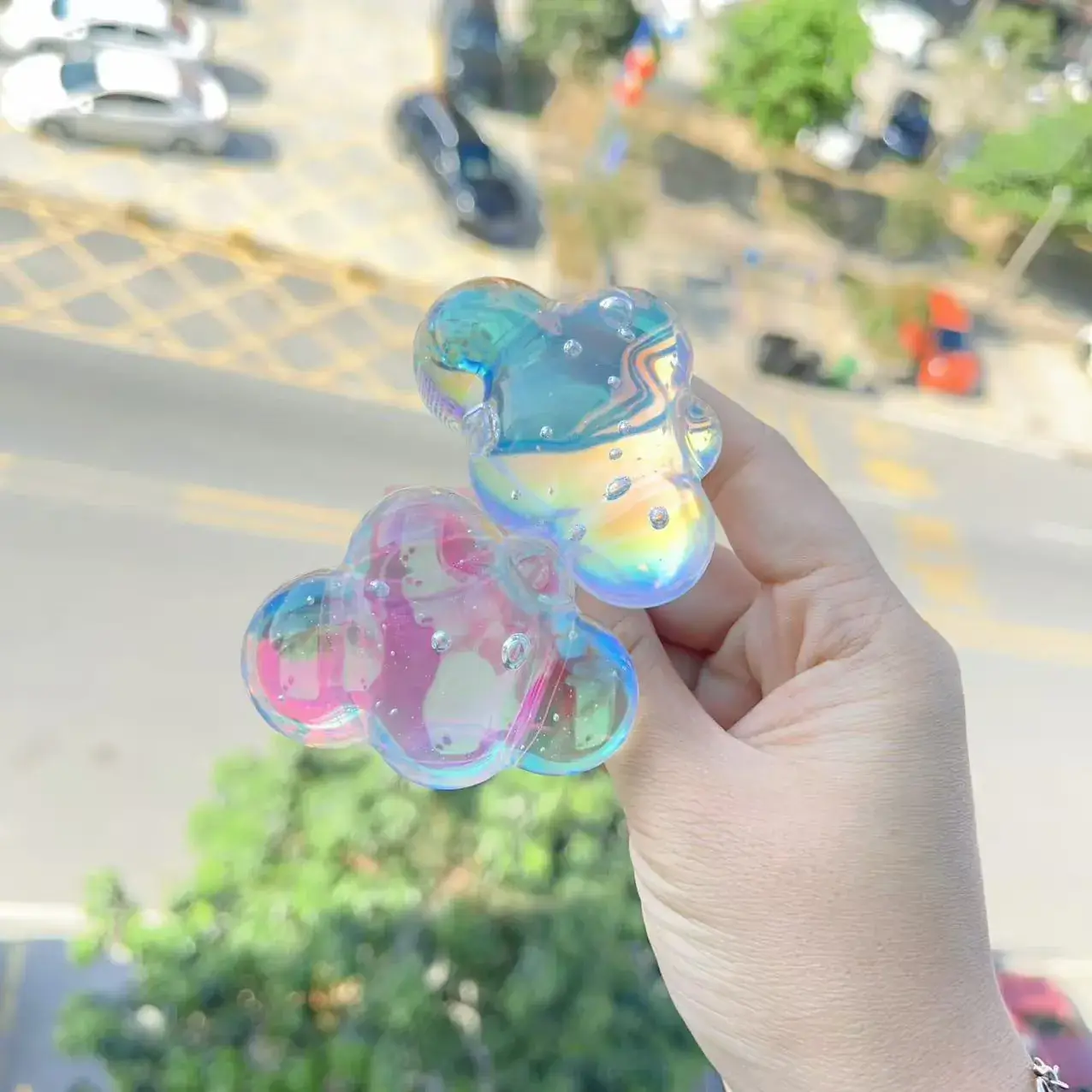 Three-Dimensional Bubble Cloud Airbag Brackets for Mobile Phone - Image 5
