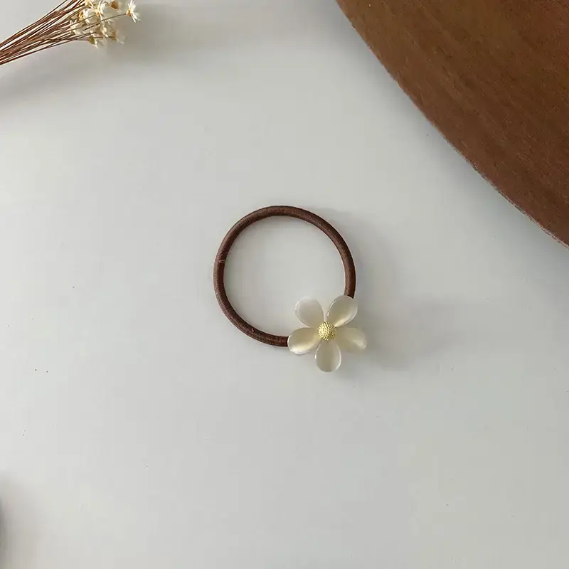 Small Flower Cat's Eye Stone Rope for Women - Image 3