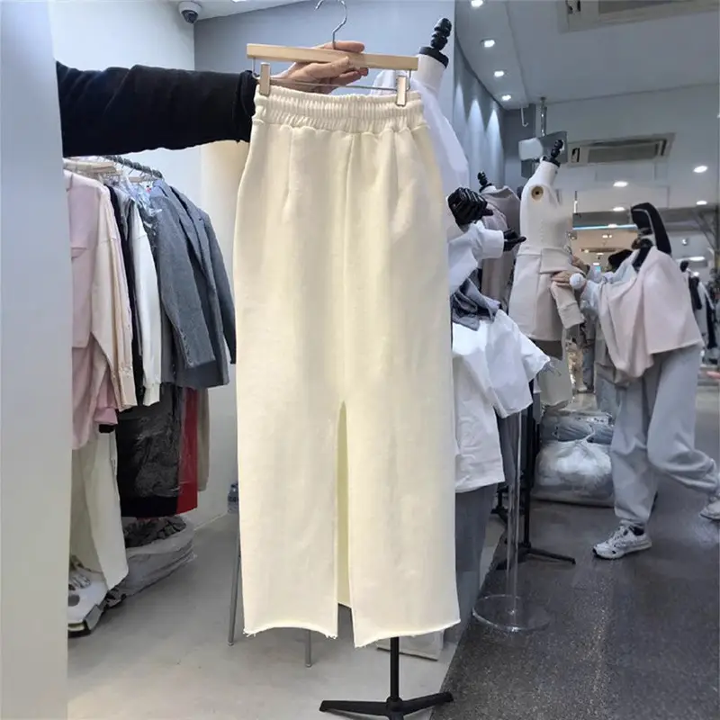 Korean Dongdaemun 2026 Solid Color Slit Skirt - Image 7