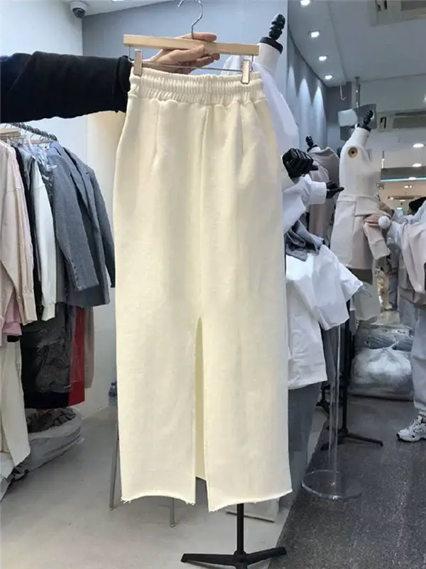 Korean Dongdaemun 2026 Solid Color Slit Skirt — feature 16