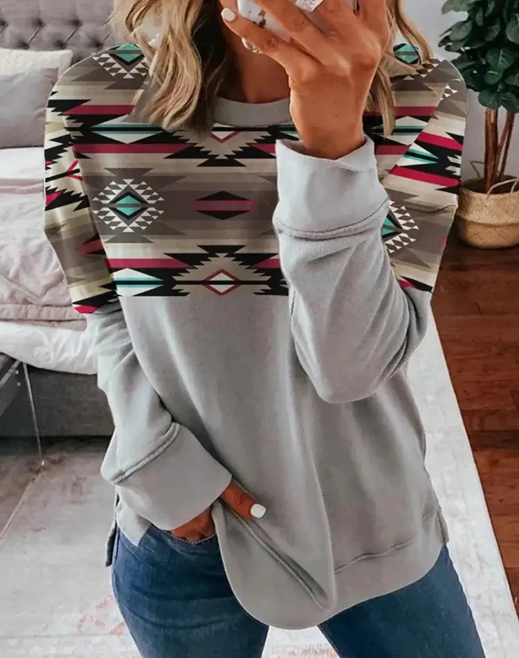 Women Long Sleeve Patterned Sweater Top Grey