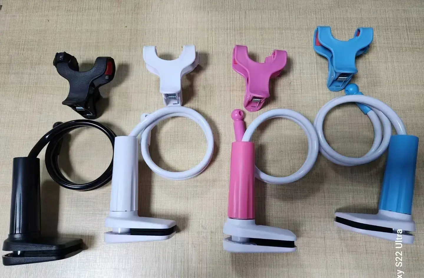 360 Degree Rotating Phone Bracket for Bedside Use — feature 17