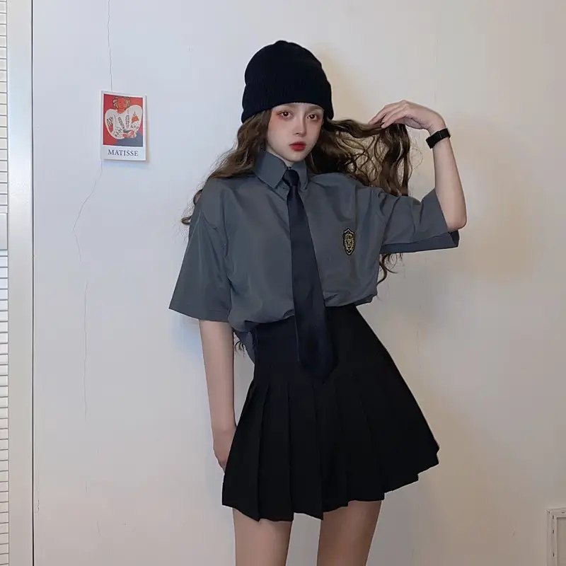 2021 Women's Gray Short Sleeve Collar Shirt with Black Tie & Badge — feature 11