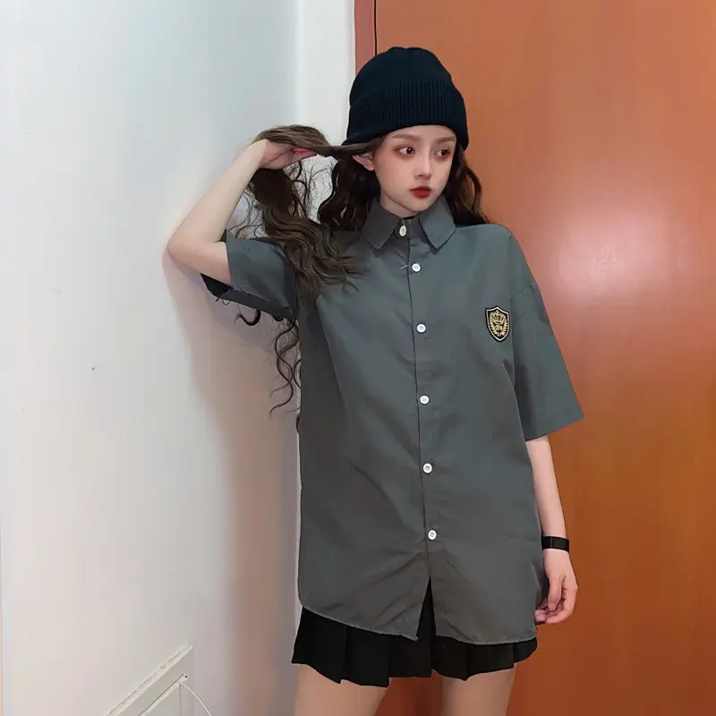 2021 Women's Gray Short Sleeve Collar Shirt with Black Tie & Badge — feature 15