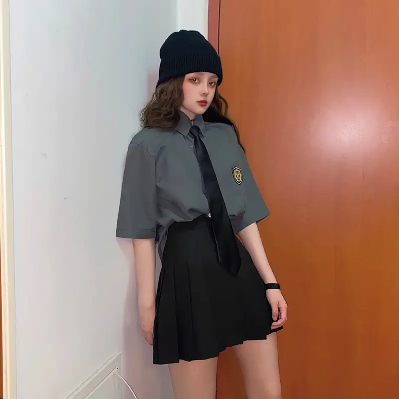 2021 Women's Gray Short Sleeve Collar Shirt with Black Tie & Badge — feature 17