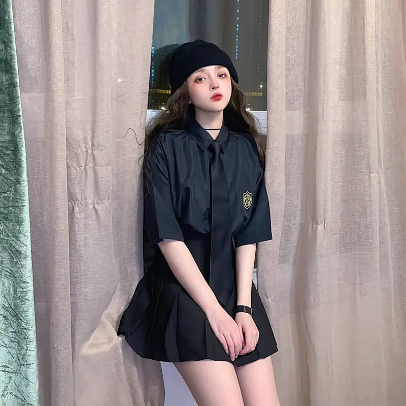 2021 Women's Gray Short Sleeve Collar Shirt with Black Tie & Badge — feature 23