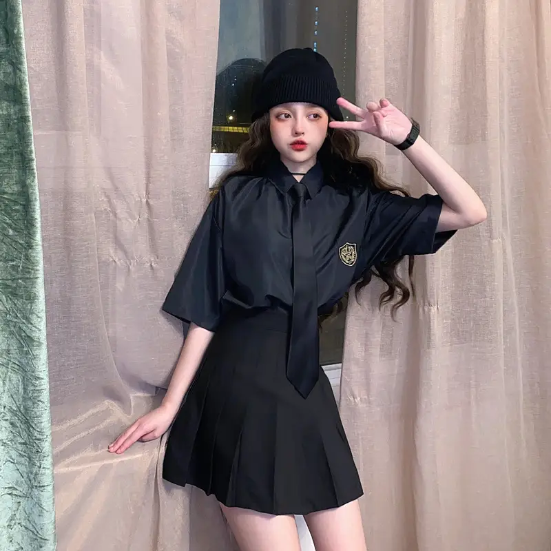 2021 Women's Gray Short Sleeve Collar Shirt with Black Tie & Badge — feature 26