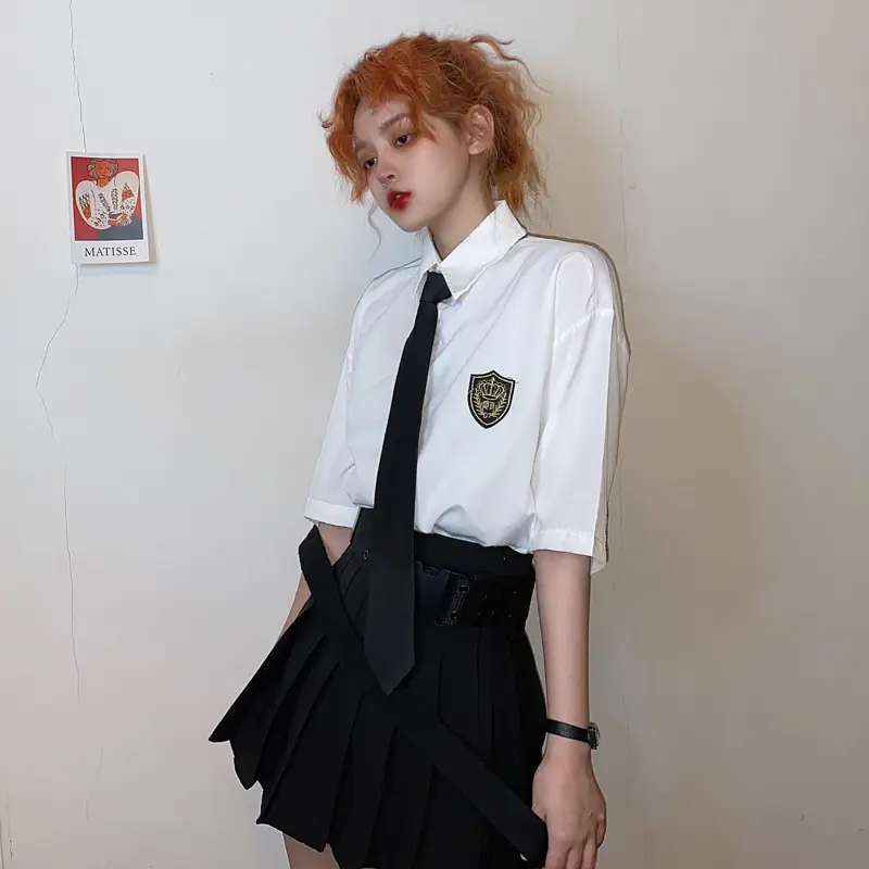 2021 Women's Gray Short Sleeve Collar Shirt with Black Tie & Badge — feature 4