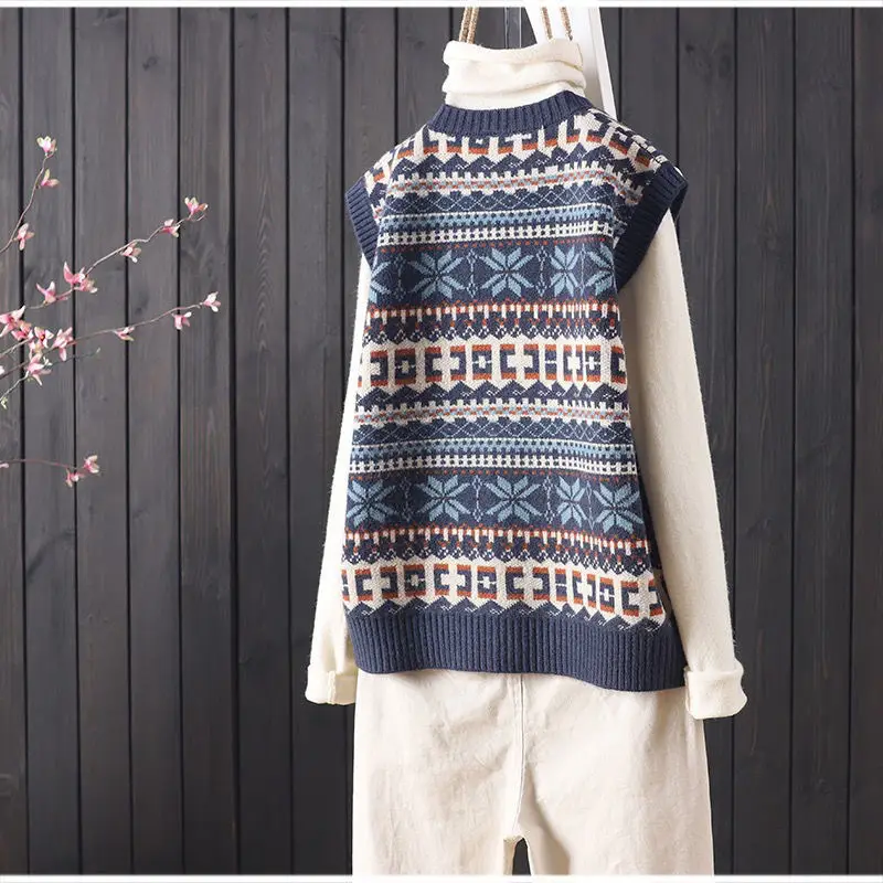 2021 Ethnic Jacquard Vest Women Winter Knitted Vest - Image 3