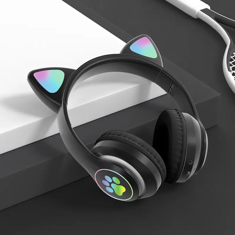 Pink Cat Ears Bluetooth Headset with Luminous Design — feature 7