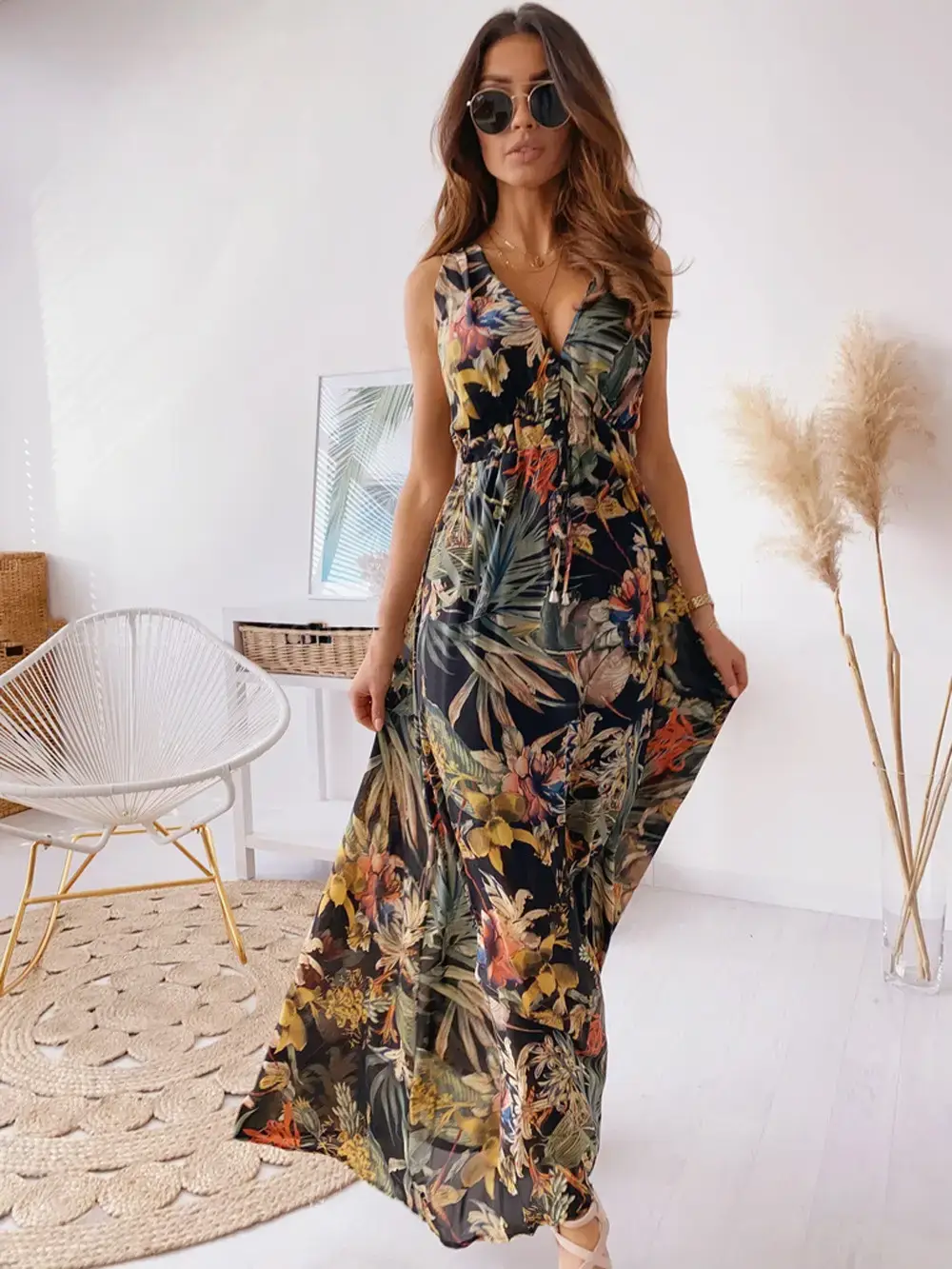 2025 Summer Floral V-Neck Backless Dress for Women - Image 3