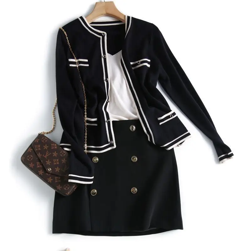 Women Knitted Cardigan with Silver Embroidery & Long Sleeves - Image 4