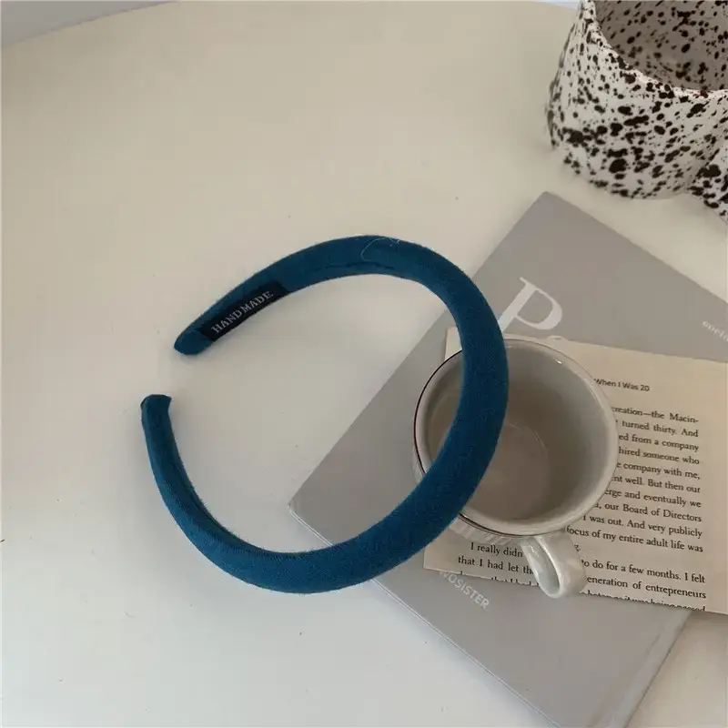 Women's Black Retro Hair Hoop for Winter - Image 8