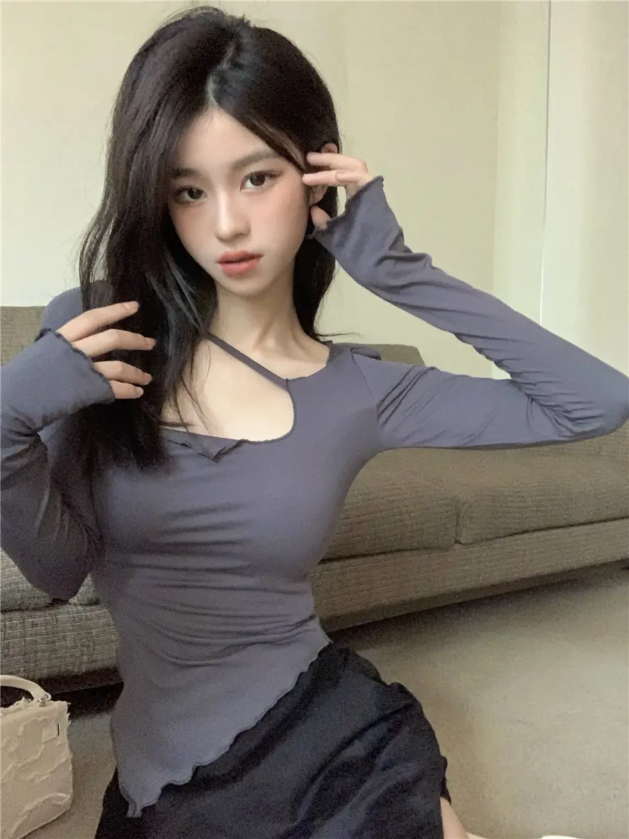Women Irregular Slim Fit Long Sleeve Grey T-Shirt 2025 — feature 7