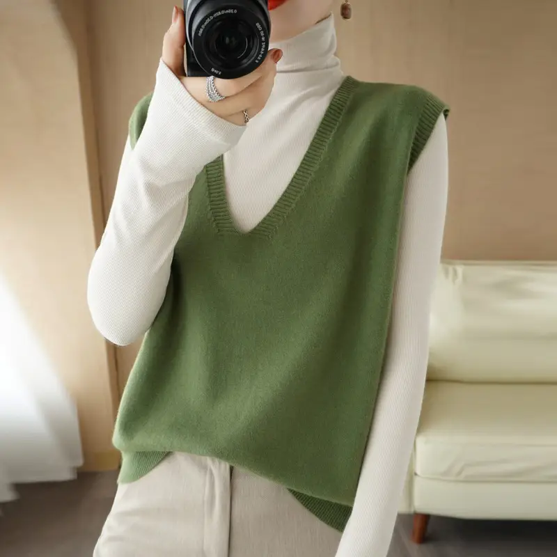 2023 Wool Knitted V-Neck Vest Green Sleeveless Women - Image 4
