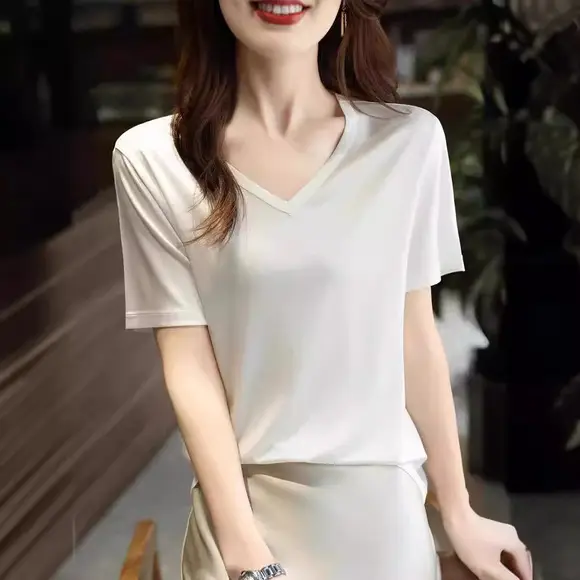 2023 Wool Knitted V-Neck Vest Green Sleeveless Women — feature 3