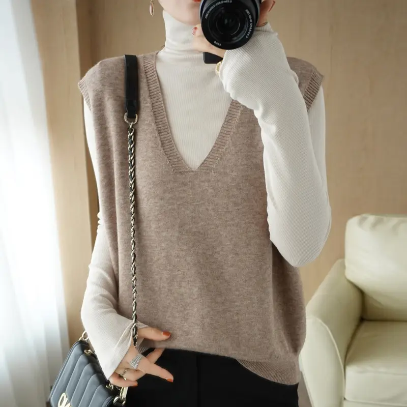 2023 Wool Knitted V-Neck Vest Green Sleeveless Women - Image 5