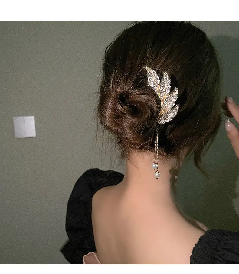 Pearl Pendant Hairpin for Women Antique Ball Head Design — feature 4