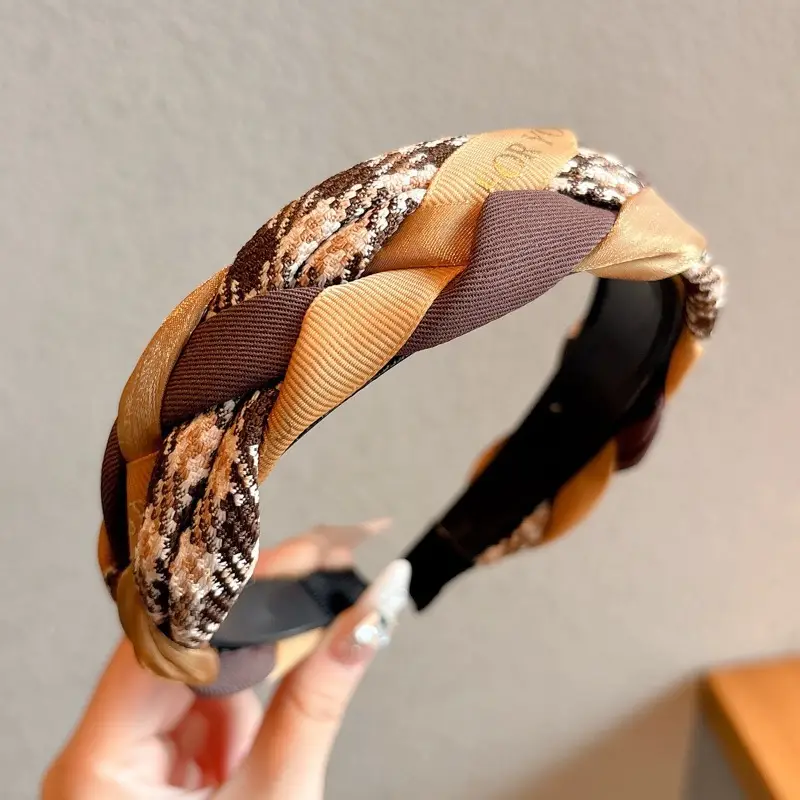 Elegant High-End Headband for Women Brown - Image 17