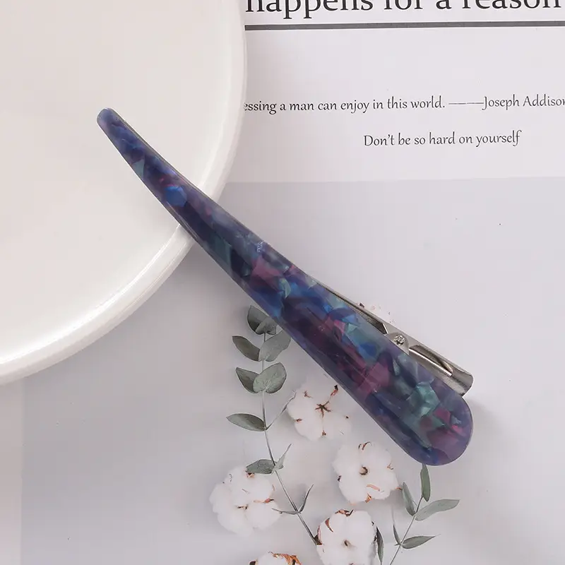 Acrylic Hair Clip for Women Large Size Elegant Design - Image 11