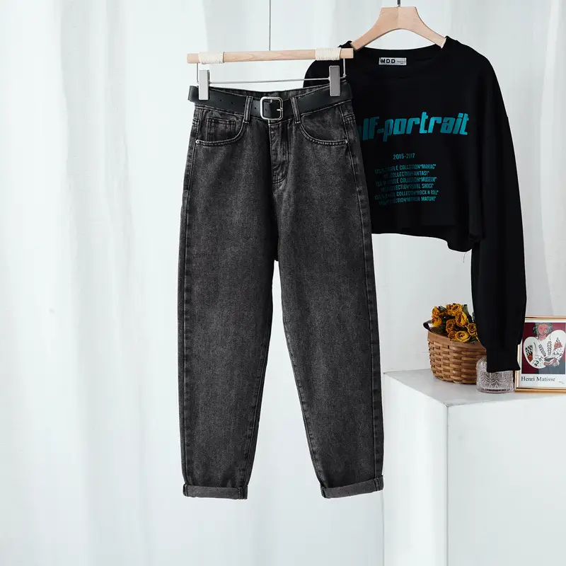 Women's Fleece Lined Harlan Ankle Shorts Set - Image 4