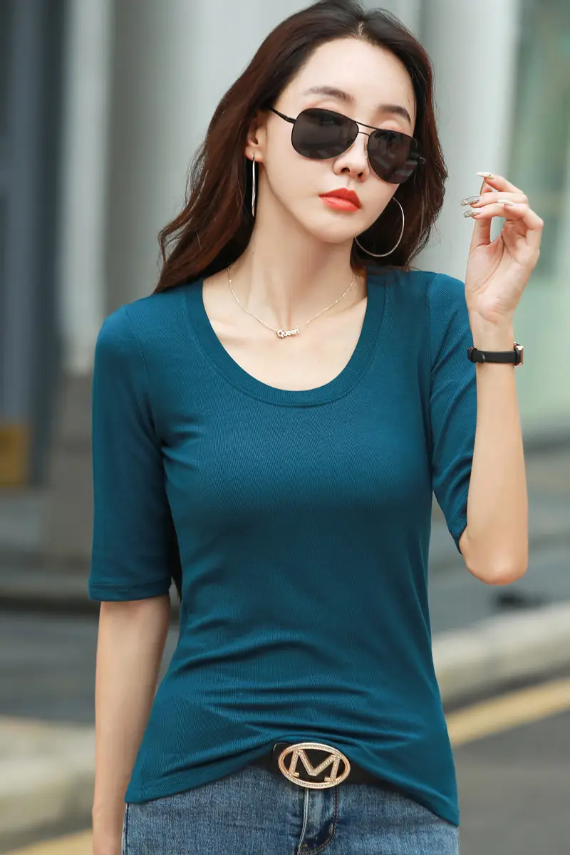 Women's Slim Fit Mid Sleeve Top Brown Round Neck