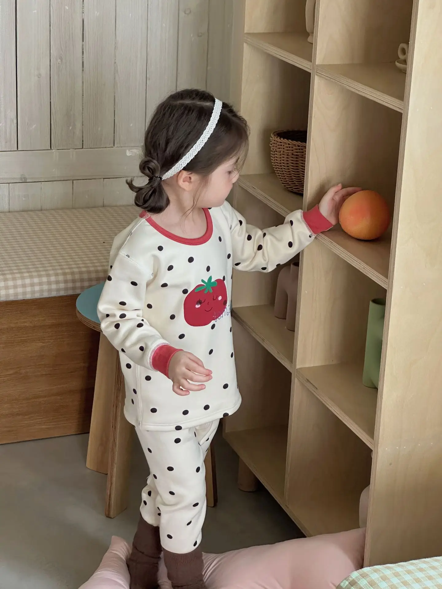 Anmeiya Children's Polka Dot Pajamas Set - Image 13