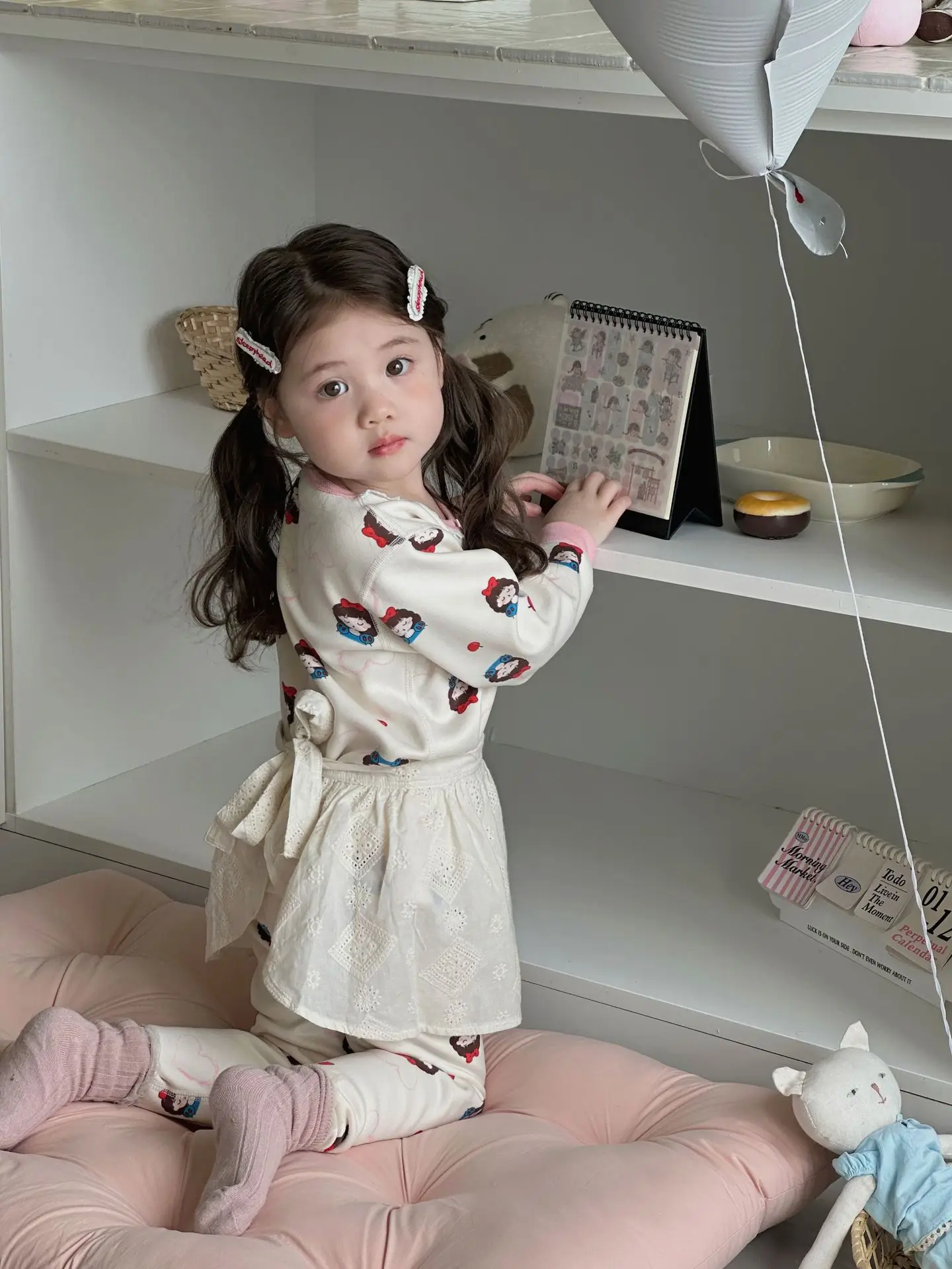 Anmeiya Children's Polka Dot Pajamas Set - Image 15