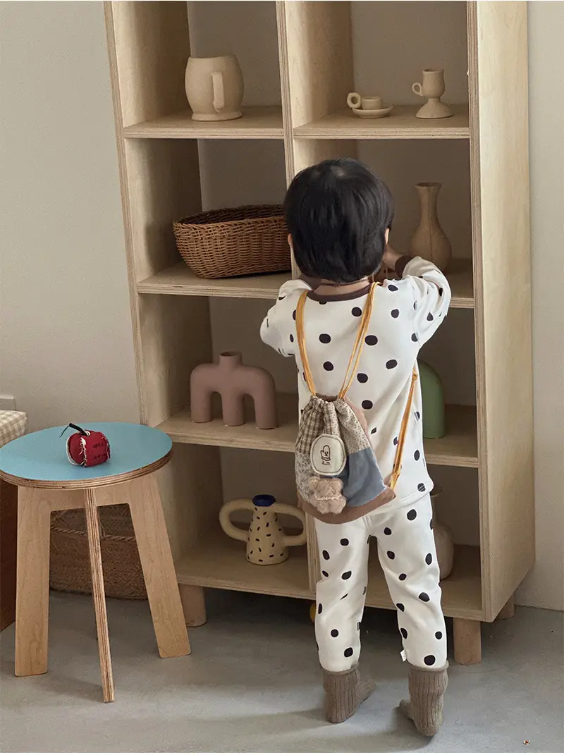 Anmeiya Children's Polka Dot Pajamas Set — feature 13