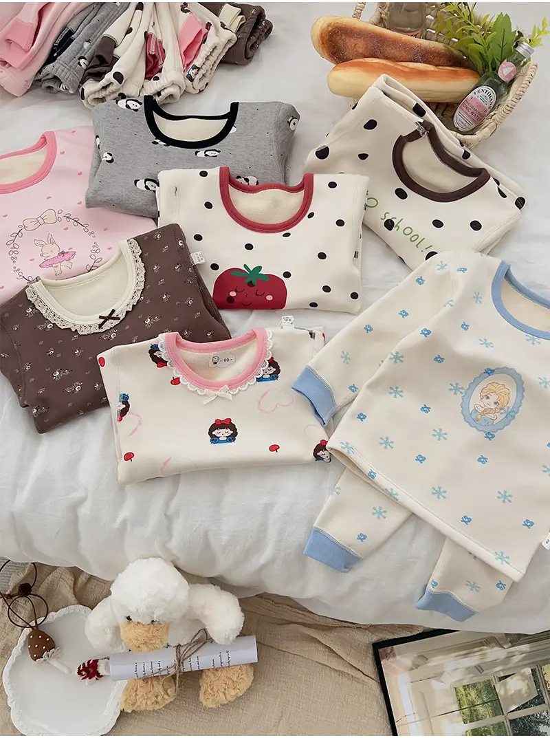 Anmeiya Children's Polka Dot Pajamas Set — feature 18