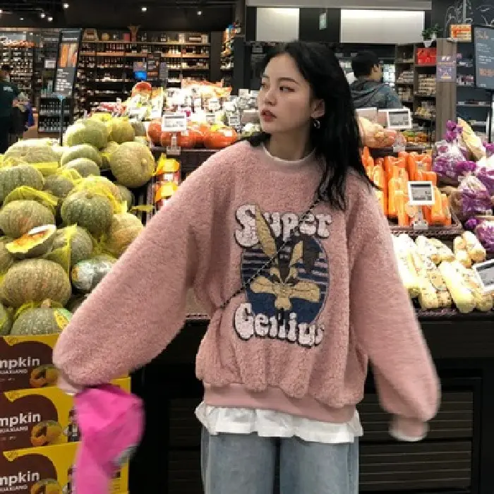 Lamb Wool Super Butterfly Print Women Sweatshirt Pink - Image 5