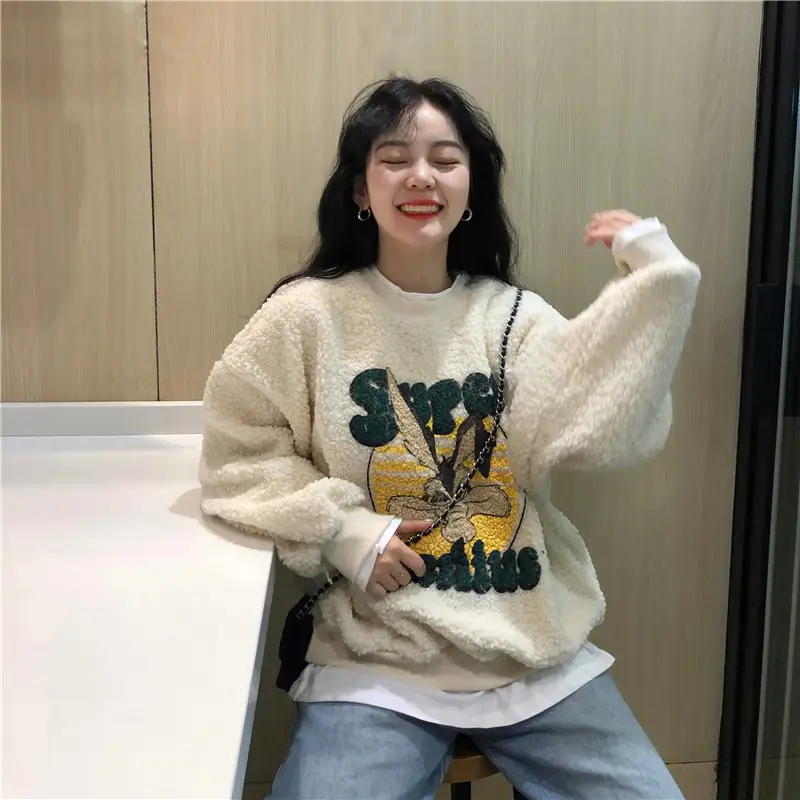 Lamb Wool Super Butterfly Print Women Sweatshirt Pink — feature 11