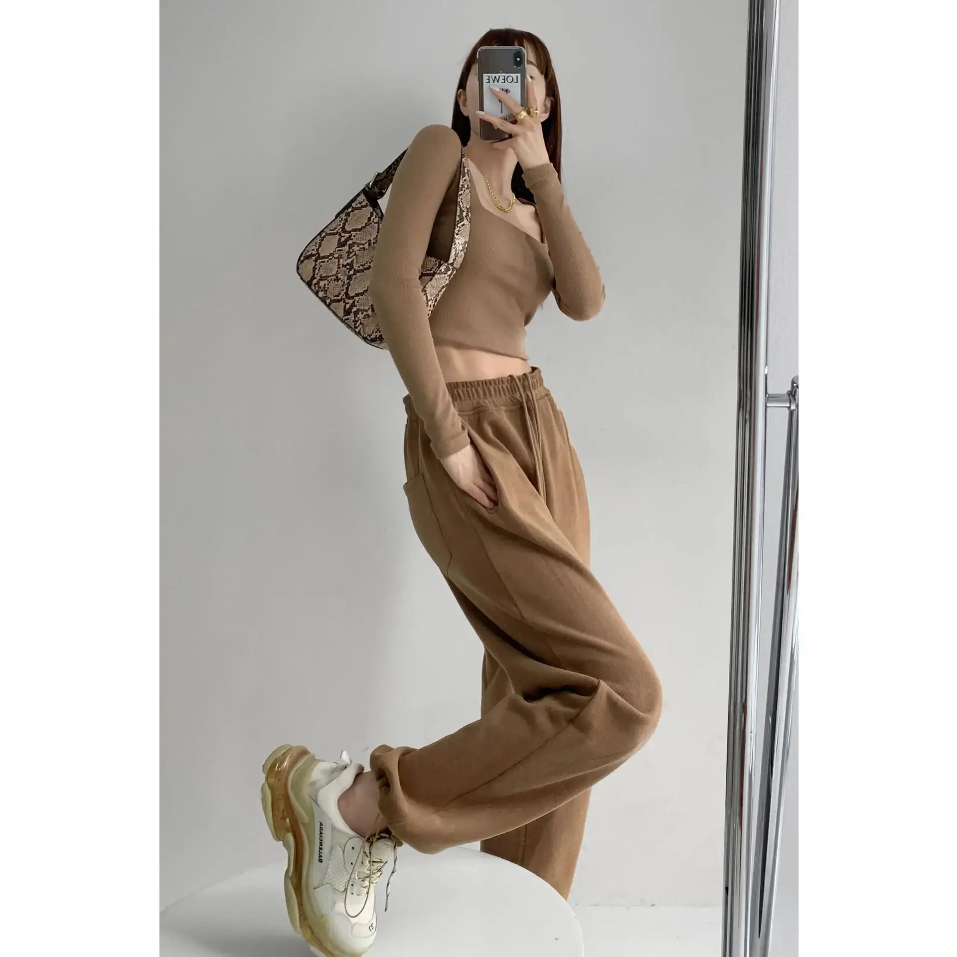 Women White Knitted Cotton Street Sports Pants - Image 22