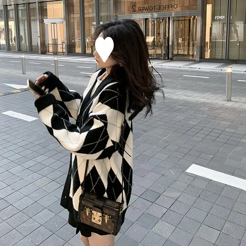 Women's Black White Rhombus Cardigan Sweater Outerwear - Image 4