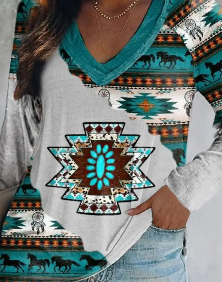 2021 Foreign Trade Cross-border Women's Fashion Loose Round Neck Digital Printing Western V-neck T-shirt Long Sleeve Top 6903