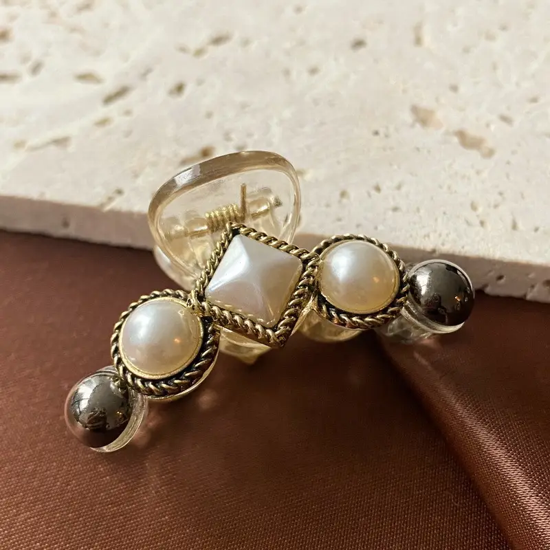 Vintage Pearl Hairpin Clip for Women - Image 3