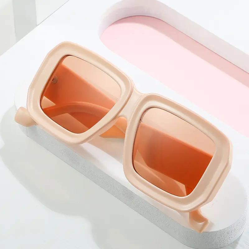 Modern Retro Ins Sunglasses Women Black Polygonal Contrast