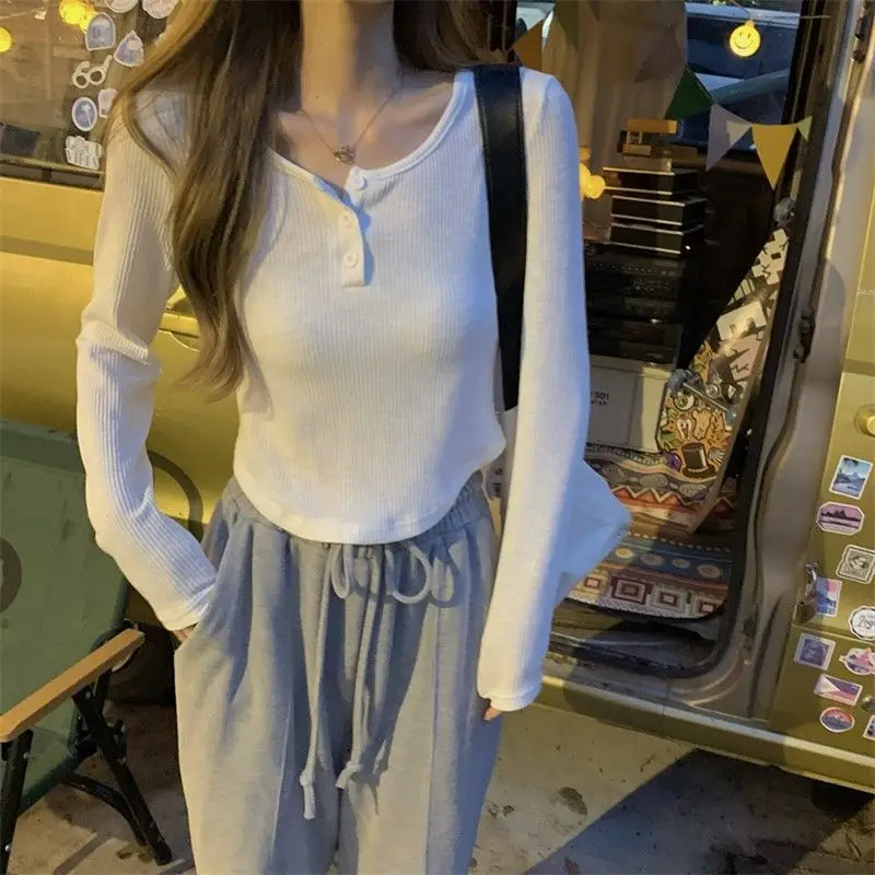 Women Pink V-Neck Long Sleeve T-Shirt - Image 7