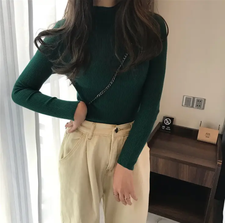 2023 Green Knit Turtleneck Women's Top - Image 17
