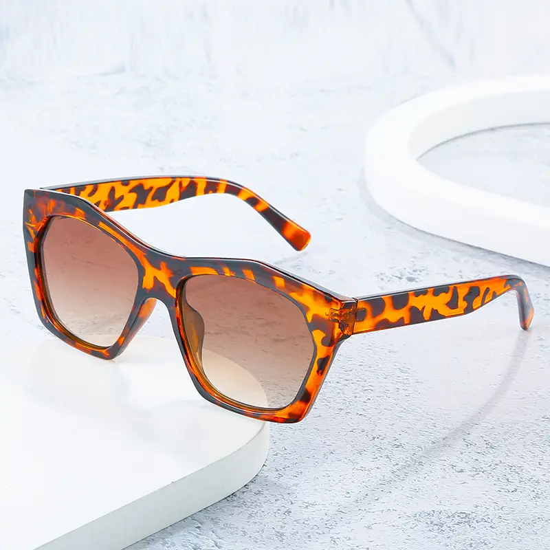 Korean Style Oval Face Sunglasses with UV Protection