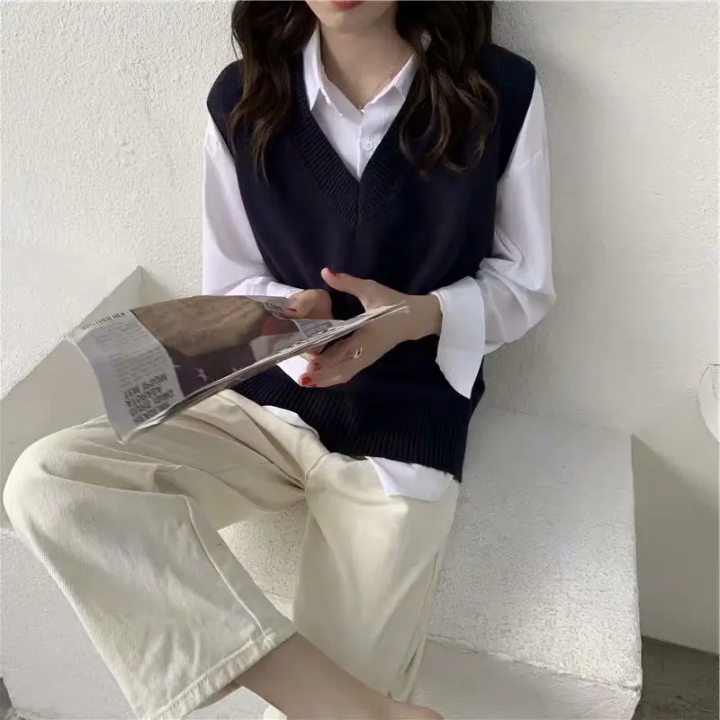Women V-Neck Knitted Vest Sleeveless Vest Set - Image 2