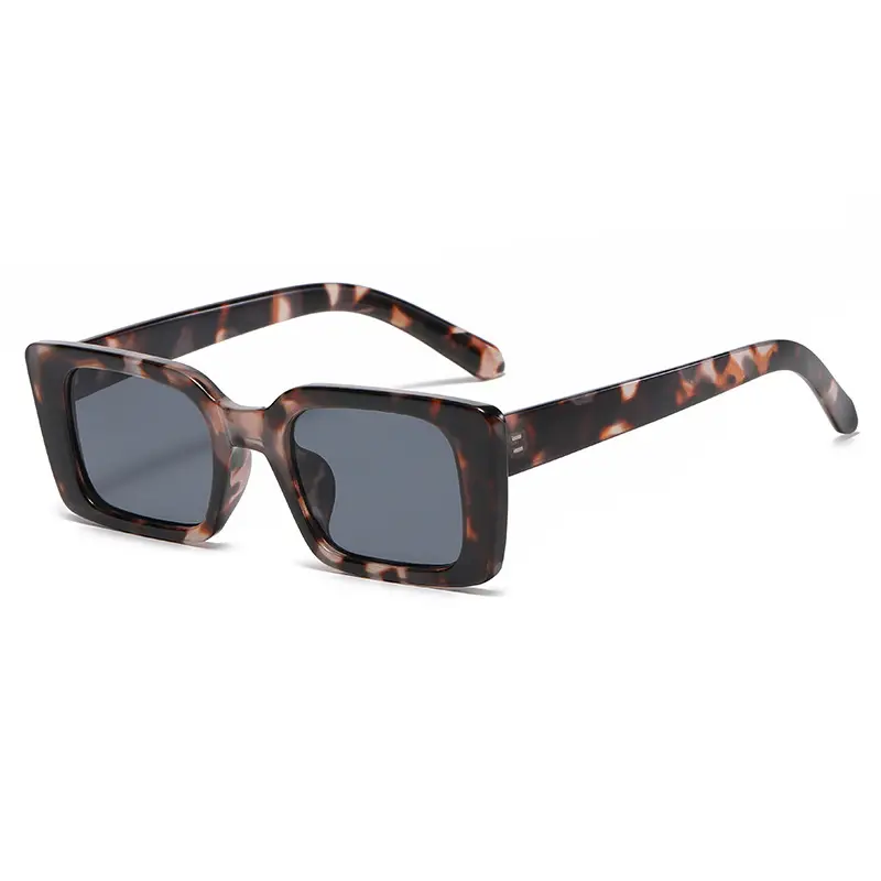 Square Sunglasses with Tortoise Shell Frames 2024 - Image 4