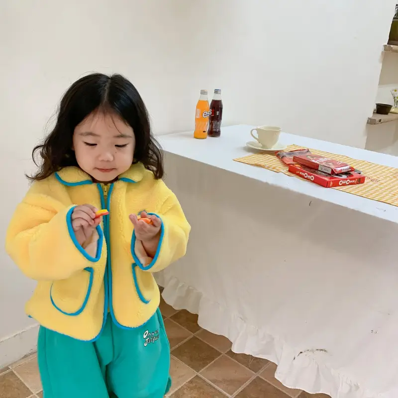 New Girl's Warm Yellow Velvet Coat for Kids - Image 5