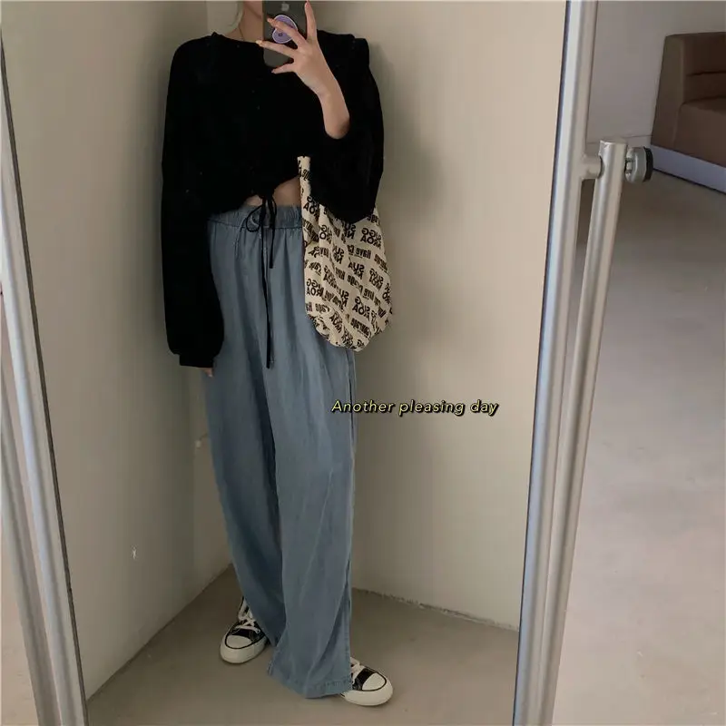 White Long Sleeve Top with High Waist Jeans for Women — feature 18