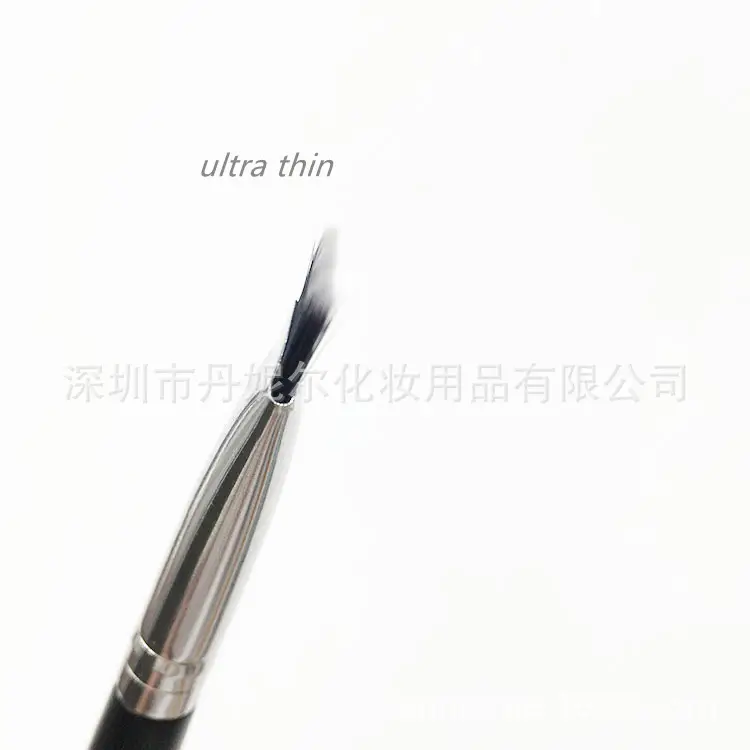 Danielle 36 Up Down Eyelash Brush Flat Head Highlighter - Image 4