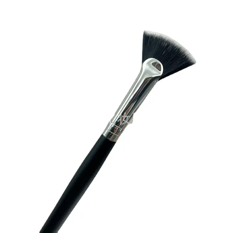 Danielle 36 Up Down Eyelash Brush Flat Head Highlighter - Image 6