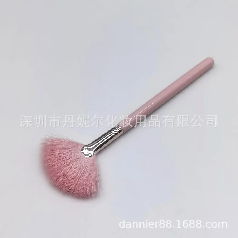 2021 Fan Brush Highlighter Brightening Beauty Tool - Image 5